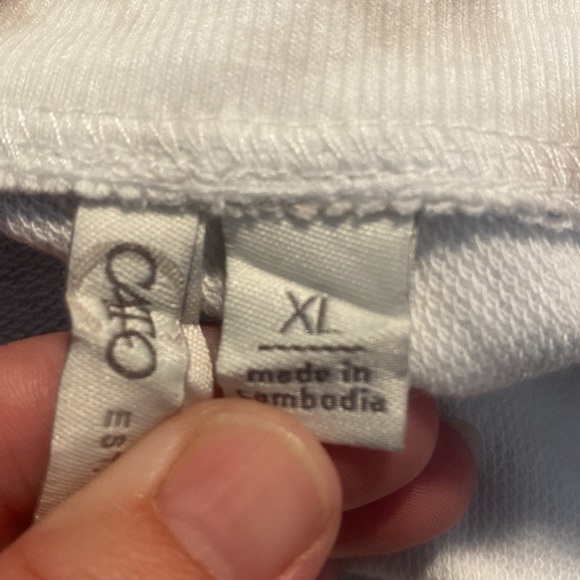 CATO, Open Back with a twist sweater shirt - Picture 3 of 4